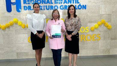 Photo of Hospital Arturo Grullón y ARS Universal firman acuerdo para brindar servicios a los afiliados